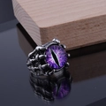 Punk Drachenkrallen Ring mit violettem Teufelsauge Edelstein in Vintage Silber Optik - Violettes Auge Adlerkralle Ring / Lila