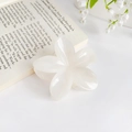Elegante pinza para el pelo con forma de flor de frangipani blanca y brillante - Blanco