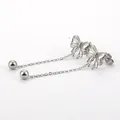 Silberne Edelstahl-Ohrringe mit Schleife, langer Kette und runden Perlenanhängern - Silber