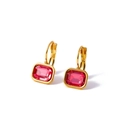 Elegantes pendientes de oro con circonitas rosas rectangulares sobre fondo blanco puro - Rosa Rojo (AE41597F3A3)