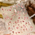 Macro di adesivi per unghie con rose M-1076 con goffratura dorata 3D e dettagli floreali - Rosa Rossa Retro (M-1076 Gold)