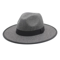 Gros plan détaillé du chapeau fedora gris foncé avec ruban noir et bordures en cuir renforcées - M (56-58cm) / Gris Chiné Foncé