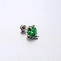 Orecchino singolo a lobo in titanio argento con zircone verde da 5 mm a quattro griffe - Perno Interno Filettato 1,0 (Lunghezza Perno 6 mm) / Verde (5mm) (Singolo) (A61-10#)