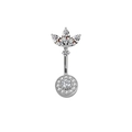 Détail macro du piercing de nombril étincelant avec zircone en forme de feuille et disque - Style Pavé Rond (24020201-7)