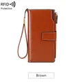 Damen Geldbörse aus braunem Öl-Wachs-Leder mit RFID-Schutz und Handschlaufe - Vintage Braun