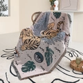 Coperta per divano bohémien tessuta con tigre volante, nappe colorate e motivi mistici - 130x160cm / Illustrazione Tigre Volante - Con Nappine