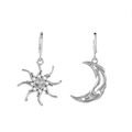 Orecchini asimmetrici sole e luna in argento con design celeste traforato - Stile Asimmetrico Sole Luna / Argento