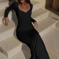 Elegantes schwarzes figurbetontes Maxikleid mit Herzausschnitt und langen Ärmeln für Feste - L / Schwarz