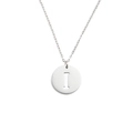 Vue détaillée d'un collier en acier inoxydable avec pendentif rond et lettre I ajourée - Lettre I (Couleur Acier)