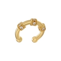 Dettaglio dell'orecchino a morsetto a C dorato con zirconi bianchi scintillanti - VE692 (1 Paio) / Oro