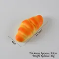 Τεχνητό κρουασάν από αφρό PU, μέγεθος 13,5 cm x 6 cm για διακόσμηση βιτρίνας - Φωτεινό Χρώμα - Μικρό Ψωμί Κοχύλι (Γρήγορη Επαναφορά)
