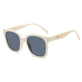 Gafas de sol cuadradas beige extragrandes con lentes oscuras y detalles de remaches dorados - Montura Blanco Crema Lentes Grises