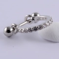 Dettaglio di piercing per cartilagine in acciaio inossidabile con zirconi trasparenti - Stile 8# Argento