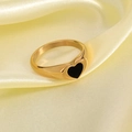 Bague élégante en acier inoxydable doré 18K avec cœur noir époxy sur tissu en soie jaune - Or/Cœur Noir / US 6