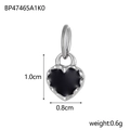 Dettaglio delle dimensioni del ciondolo a cuore argento con intarsio nero, 1,0 cm x 0,8 cm - Base Argento Ciondolo a Cuore Nero Opaco