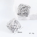 Macro detail of silver square textured earrings with 28mm dimension and 30g weight - Square Vortex Texture (款式8)