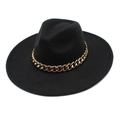 Klassischer schwarzer Fedora-Hut mit breiter Krempe und einer schicken Goldmetallkette - M (56-58cm) / Nur Hut / Schwarz