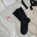 Minimalist black ribbed crew socks in high-quality cotton, stylish Japanese style - One Size / Black