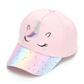 Detalle de gorra rosa para niños con bordado de unicornio y visera de lentejuelas - 52-54cm / Rosa