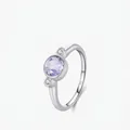 S925 Sterling Silber Ring mit großem violetten Edelstein und seitlichen Diamanten - US Größe 5 / Drei-Stein-Inlay-Stil Mit Violetten Runden Zirkonia (RHR1589)