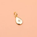 Golden teardrop pendant in 925 silver with a tiny zircon and starburst engraving - Water Drop Gold