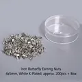 200 pezzi chiusure a farfalla in ferro argento 4x5mm in una scatola di plastica trasparente - Fermagli per orecchini argento a forma di farfalla circa 200 pezzi con scatola