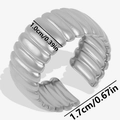 Detailweergave van de zilveren croissantring met 1,0 cm breedte en verstelbaar design - Zilver