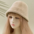 Elegante sombrero de pescador de piel sintética caqui para mujer, cálido de invierno - M (56-58cm) / Caqui