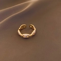 Vergoldeter verstellbarer Ring mit weißem Emaille-Schweinenasen-Glied auf weichem Stoff - Goldenes Schweinenasen-Oval (19#)