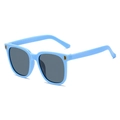 Lunettes de soleil enfant bleu ciel avec monture carrée et décoration logo D doré - Monture Bleue Verres Gris