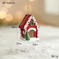 Miniatura casa di Natale in resina con tetto rosso e dettagli di neve per decoro albero - Ciondolo Casa di Natale