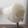 Cappello parasole beige in paglia e tessuto con fiocco su supporto in legno - 56-58cm / Cachi