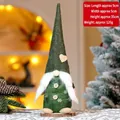 Gnomo de Navidad verde bosque con parche de corazón y base de madera, adorno de 35cm - Estilo C-Botón Verde