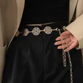 Cinturón de cadena de metal dorado para mujer con diseño circular calado vintage - Círculo Hueco Dorado