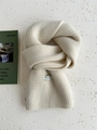 Chunky knit wool scarf in cream white finish for winter warmth and cozy styling - 160*25cm / Off-white