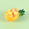 Modello di riso fritto all'ananas in miniatura con gamberi e mais in resina - Riso fritto con gamberetti