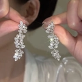 Elegant silver leaf drop earrings with sparkling white marquise-cut cubic zirconia - R0701 Wheat Tassel Earrings / Silver