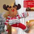Abrazadera de cortina de reno navideño de felpa con un suéter de punto a rayas rojas - Reno