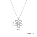 Collier avec pendentif fleur argenté, pétales en zircon blanc et chaîne fine pour femme - Fleur à Cinq Pétales avec Zircon / Argent