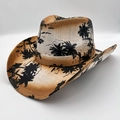 Détail d'un chapeau de cow-boy en paille avec imprimés palmiers noirs et texture fine - Palmier de Plage Dégradé Marron Beige