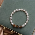 Elastic bracelet with white freshwater pearls and brown tiger eye stones and silver spacers - Tiger Eye Pearl