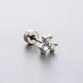 Helix-Piercing aus Titanstahl mit drei Opalsteinen und praktischem Schraubverschluss - AB Bunt (Einzelstück)