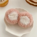 Lot de deux pinces à cheveux en peluche rose et blanche dans un plat en coquillage - Oreilles rondes roses (1 paire)
