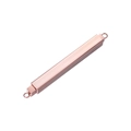Conector colgante hexagonal de acero espejo oro rosa con anillos dobles sobre blanco - Oro rosa
