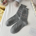 Calze di lana grigie con motivi a cuore rosa, fiocchi blu e bordi con volant delicati - Taglia unica / Fiocco Grigio Chiaro