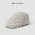 Light gray flat cap for men and women with textured knit fabric and stylish crown - Cotton Linen Beige