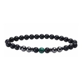 Détail de perles en pierre noire mate de 6mm et perle de malachite verte sur un bracelet - Malachite
