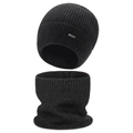 Set invernale da uomo con berretto e scaldacollo in maglia nera e logo SPORT - Set da 2 pezzi / grigio scuro