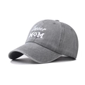 Casquette de baseball en coton gris foncé délavé avec broderie Soccer MOM et icône de foot - Soccer Gris