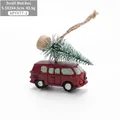 Pendaglio bus di Natale rosso vintage in resina con mini albero innevato - 5.5X2X4.5cm / Piccolo autobus rosso